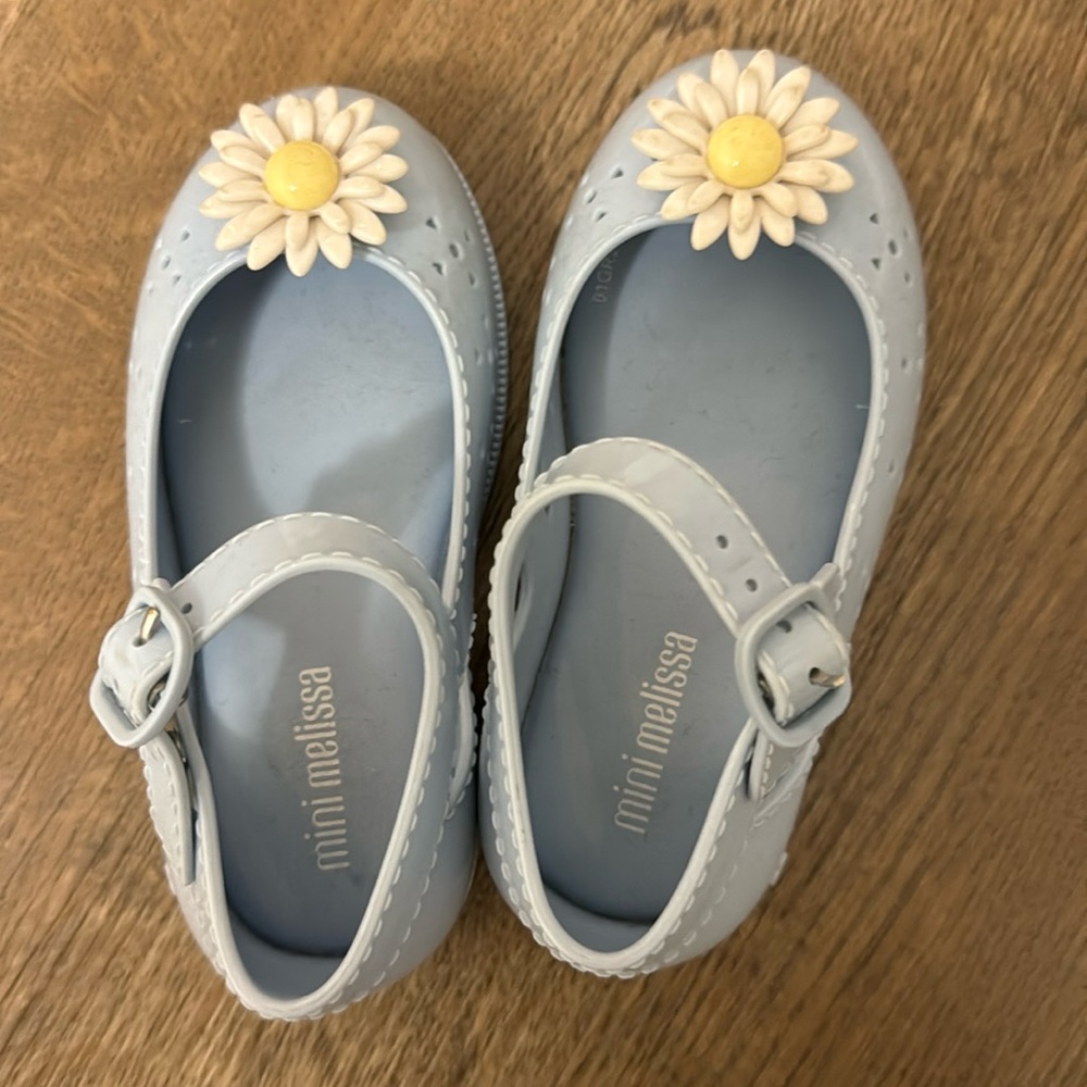 Mini Melissa Jelly girls flats. Very good condition. Size 7 US